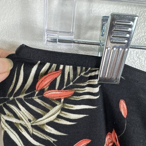 Tommy Bahama Women's L 100% Silk Knit Stretch skirt Dark Tropical Floral EUC - Picture 5 of 10